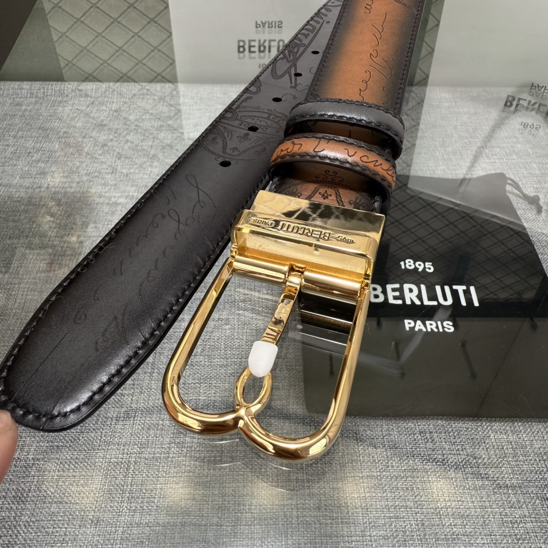 配原包装3.5宽Berluti 布鲁提 新款上新🆕 最新款男士腰带，高端质感感受，顶级擦色小牛皮质感极好