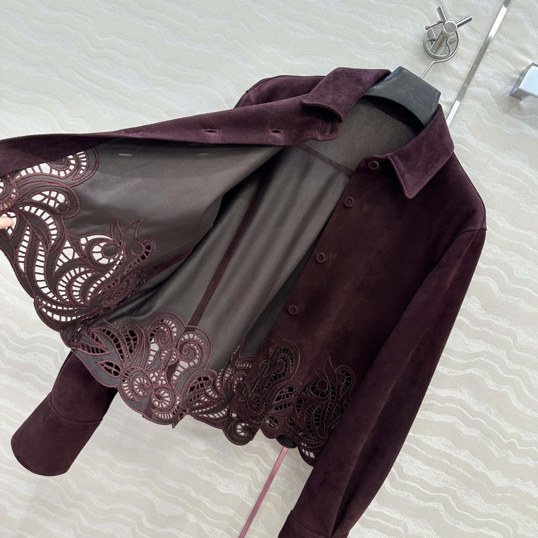 独家首发❤️品质控必入！ES蕾丝之王，重工艺定位瑞士机缕空刺绣麂皮绒面羊皮衬衫外套❤️内面全闭绒工艺小羊