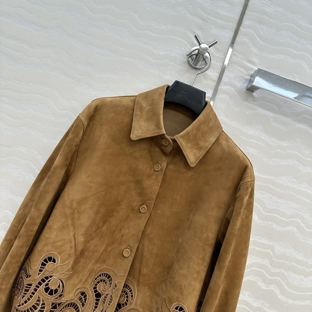 独家首发❤️品质控必入！ES蕾丝之王，重工艺定位瑞士机缕空刺绣麂皮绒面羊皮衬衫外套❤️内面全闭绒工艺小羊