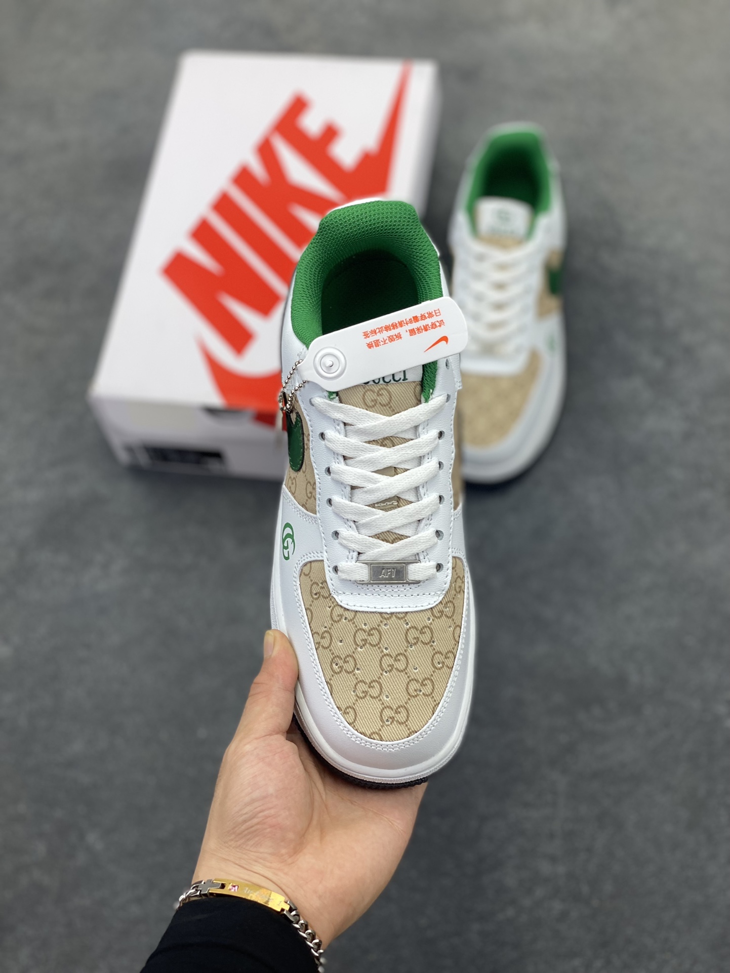 图片[2]-NIke Air Force 1 \’07 Low “古驰联名——花纹草绿”空军一号 低帮 运动鞋 休闲鞋 折边针车 工艺难度大 原楦头原纸板 原装鞋盒 定制五金配件 内置全掌气垫 原厂鞋底 货号：AH8462-004 尺码：36 36.5 37.5 38 38.5 39 40 40.5 41 42 42.5 43 44 44.5 45-选品中心