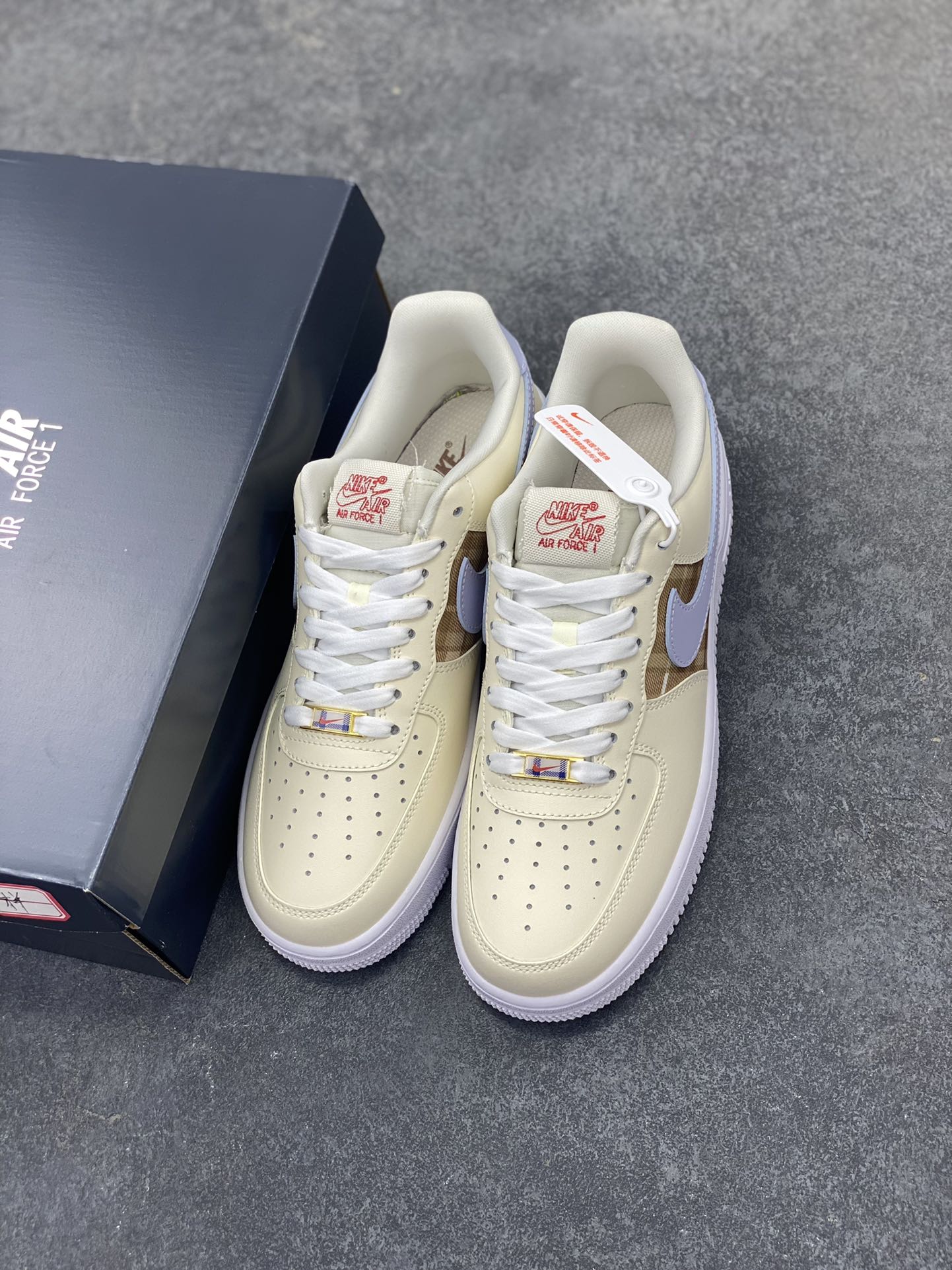 图片[8]-Nike Air Force 1 Low 07 米蓝 原楦头原纸板 打造纯正低帮空军版型 专注外贸渠道 全掌内置蜂窝气垫 原盒配件 原厂中底钢印、拉帮完美 货号：IH7352-001 尺码：36 36.5 37.5 38 38.5 39 40 40.5 41 42 42.5 43 44 44.5 45-选品中心