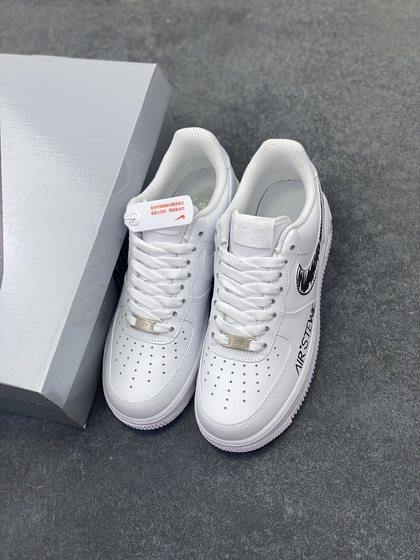 图片[8]-Nike Air Force 1 Low’07 捣蛋鬼 空军一号低帮休闲板鞋 定制皮料 定制鞋盒 原楦原纸板 纯正空军版型 内置全掌气垫 货号：ZH0316-096 尺码：36 36.5 37.5 38 38.5 39 40 40.5 41 42 42.5 43 44 44.5 45-选品中心
