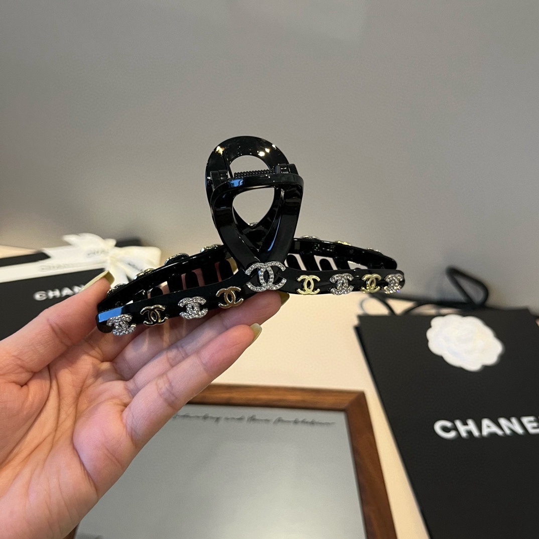 🆕

Chanel香奈儿新款发夹