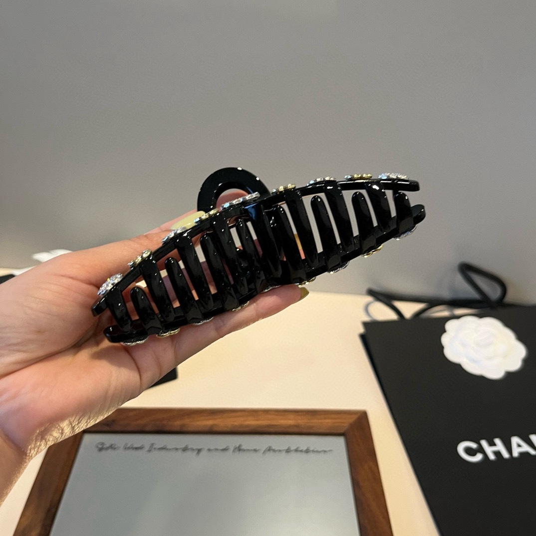 🆕

Chanel香奈儿新款发夹