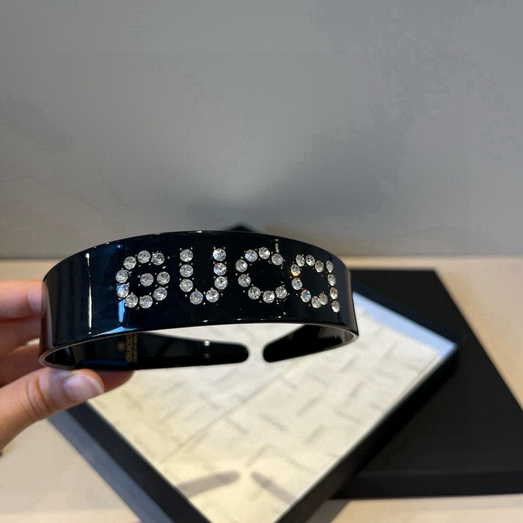 🆕

Gucci古奇发箍 官方款