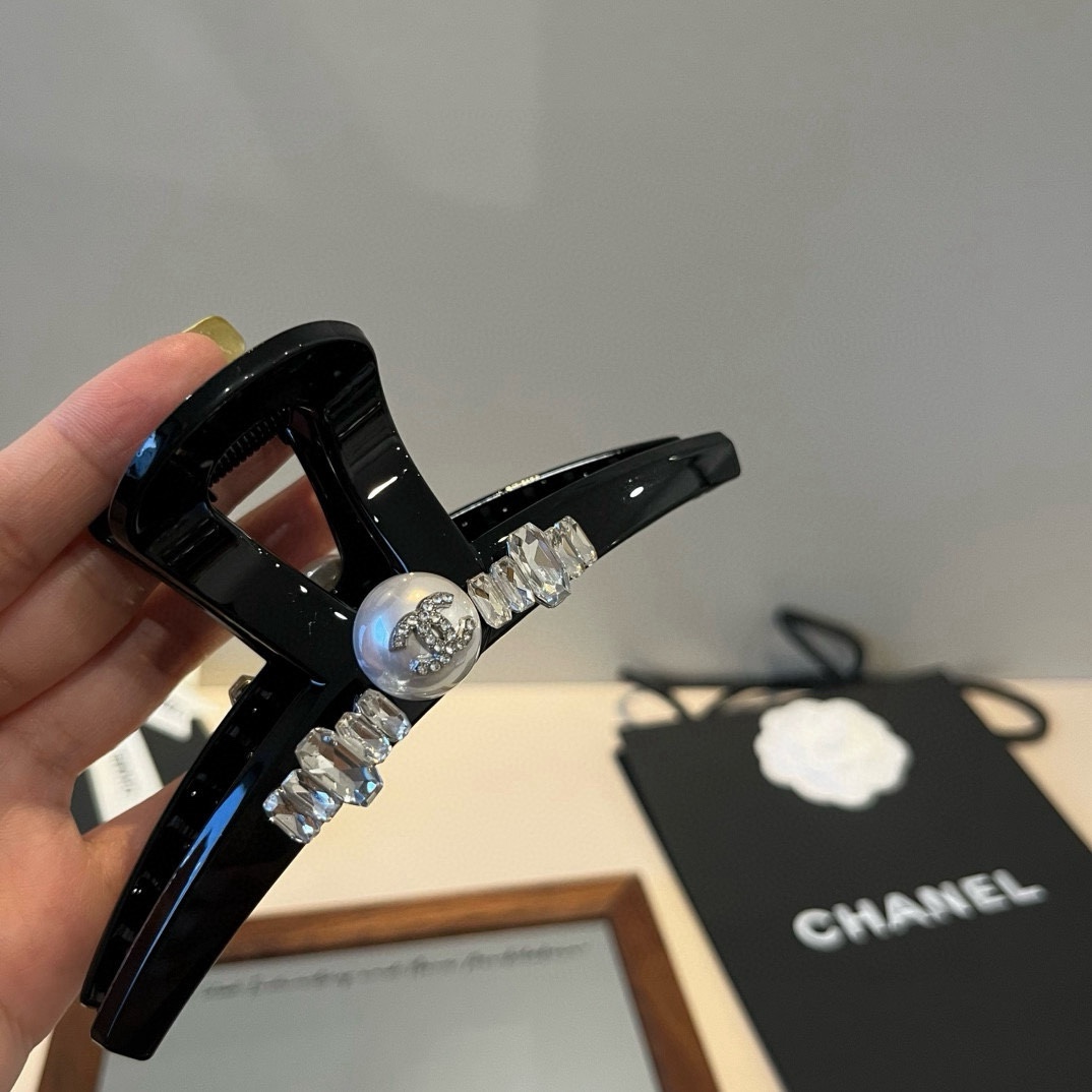 🆕

Chanel香奈儿新款发夹