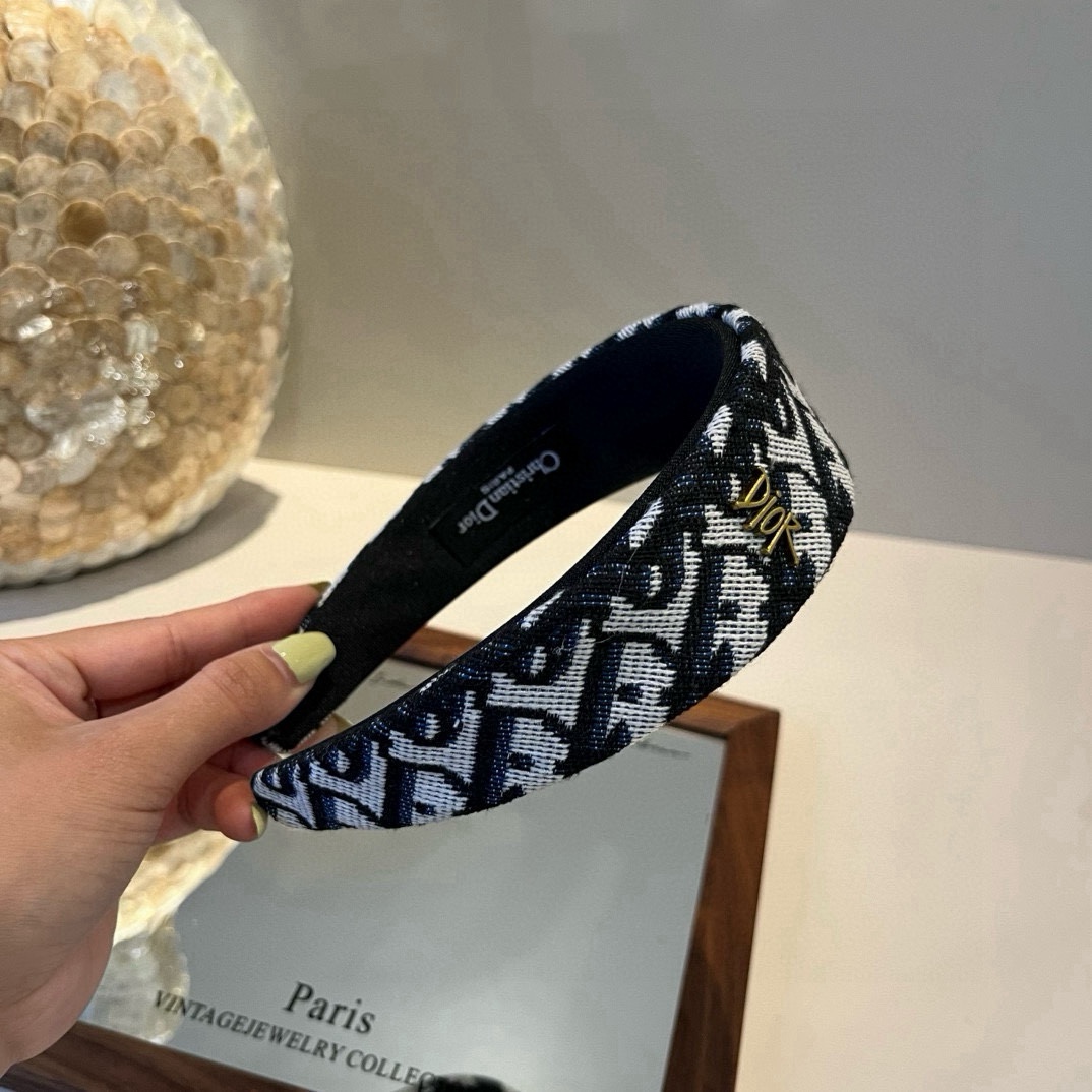 🆕

Dior迪奥新款发箍