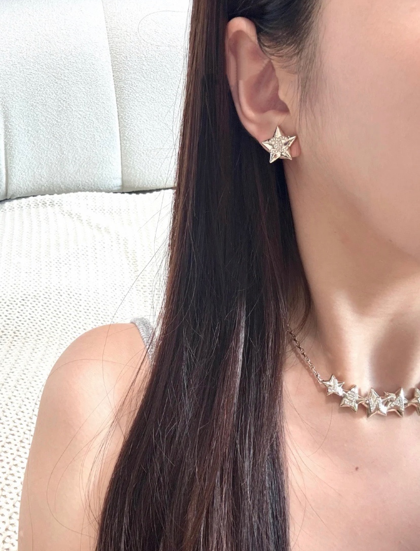 Chanel 香奈儿耳钉 爆上新