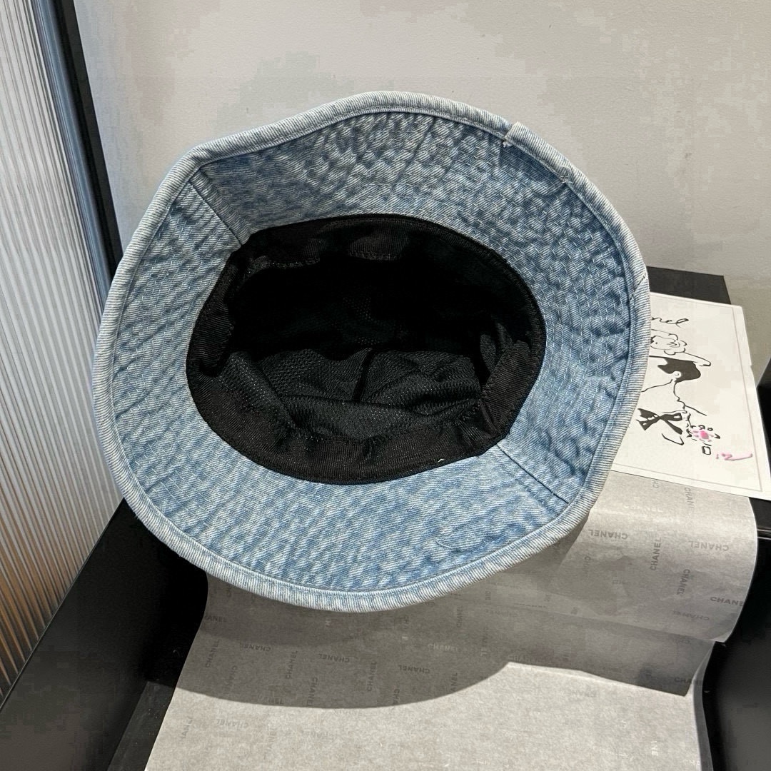 🆕

PRADA普拉达新款遮阳渔夫帽、防紫外线布帽，可折叠头围57cm