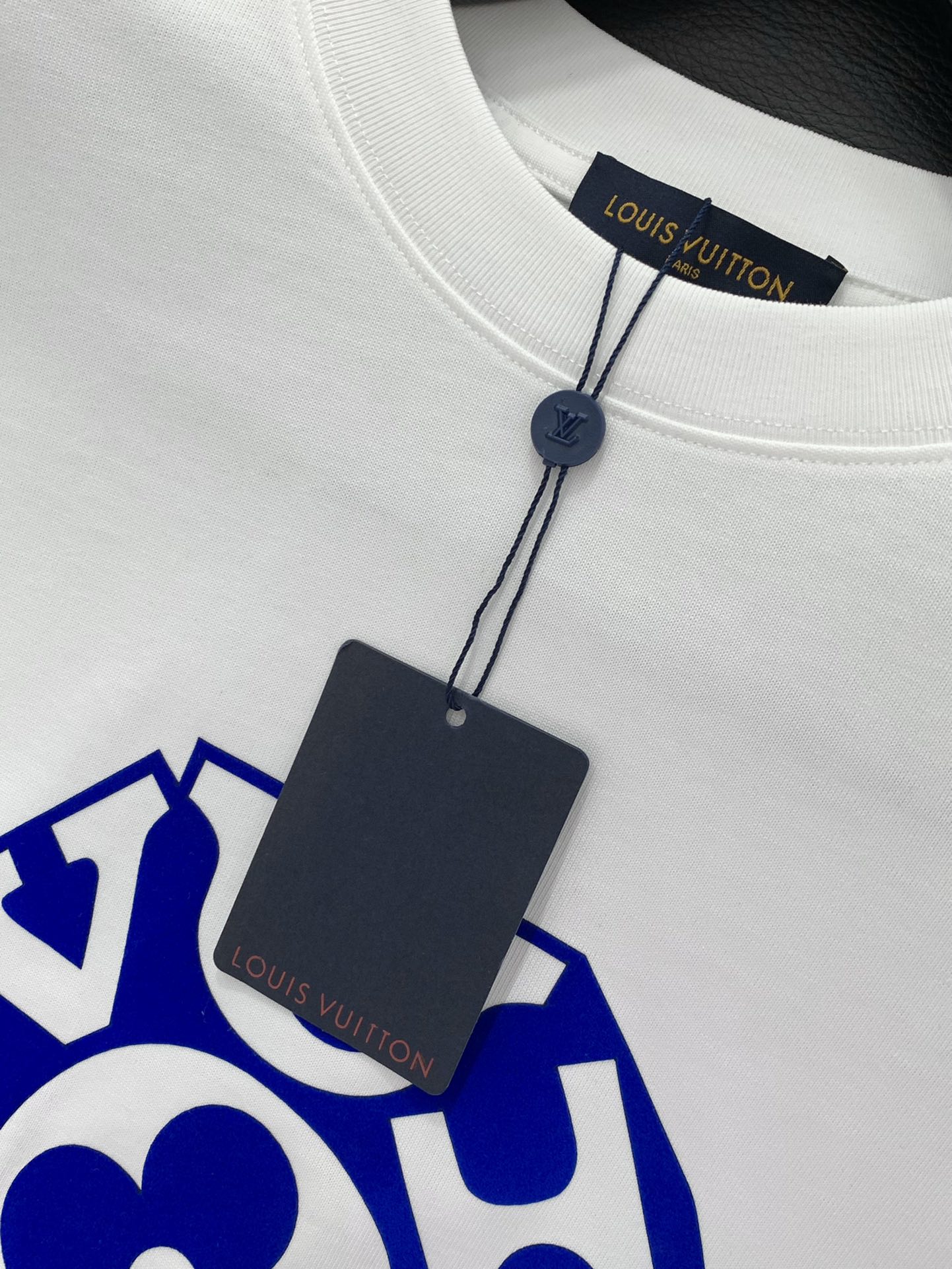 ，LouisVuitton 路易威登，2025秋季最新款，专柜同步有售，原单狠货，时尚休闲圆领长袖T恤，