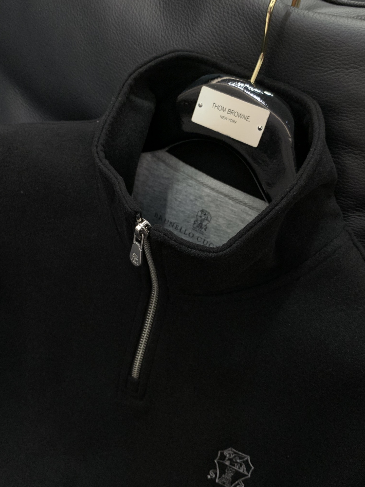 ，意大利神狮，时尚品牌，2025秋季新品，时尚休闲卫衣，专柜同步有售，原单狠货，采用进口原版面料，独特设