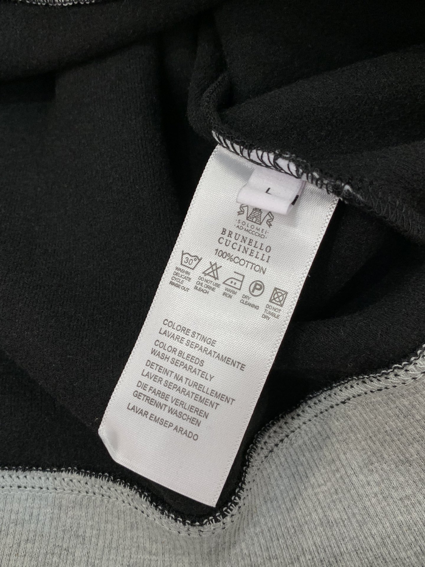 ，意大利神狮，时尚品牌，2025秋季新品，时尚休闲卫衣，专柜同步有售，原单狠货，采用进口原版面料，独特设