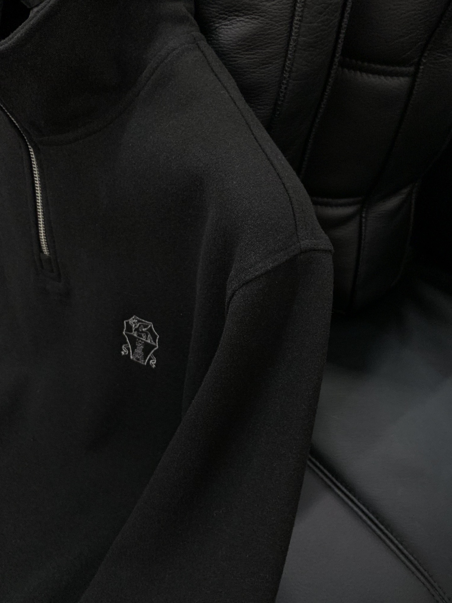 ，意大利神狮，时尚品牌，2025秋季新品，时尚休闲卫衣，专柜同步有售，原单狠货，采用进口原版面料，独特设