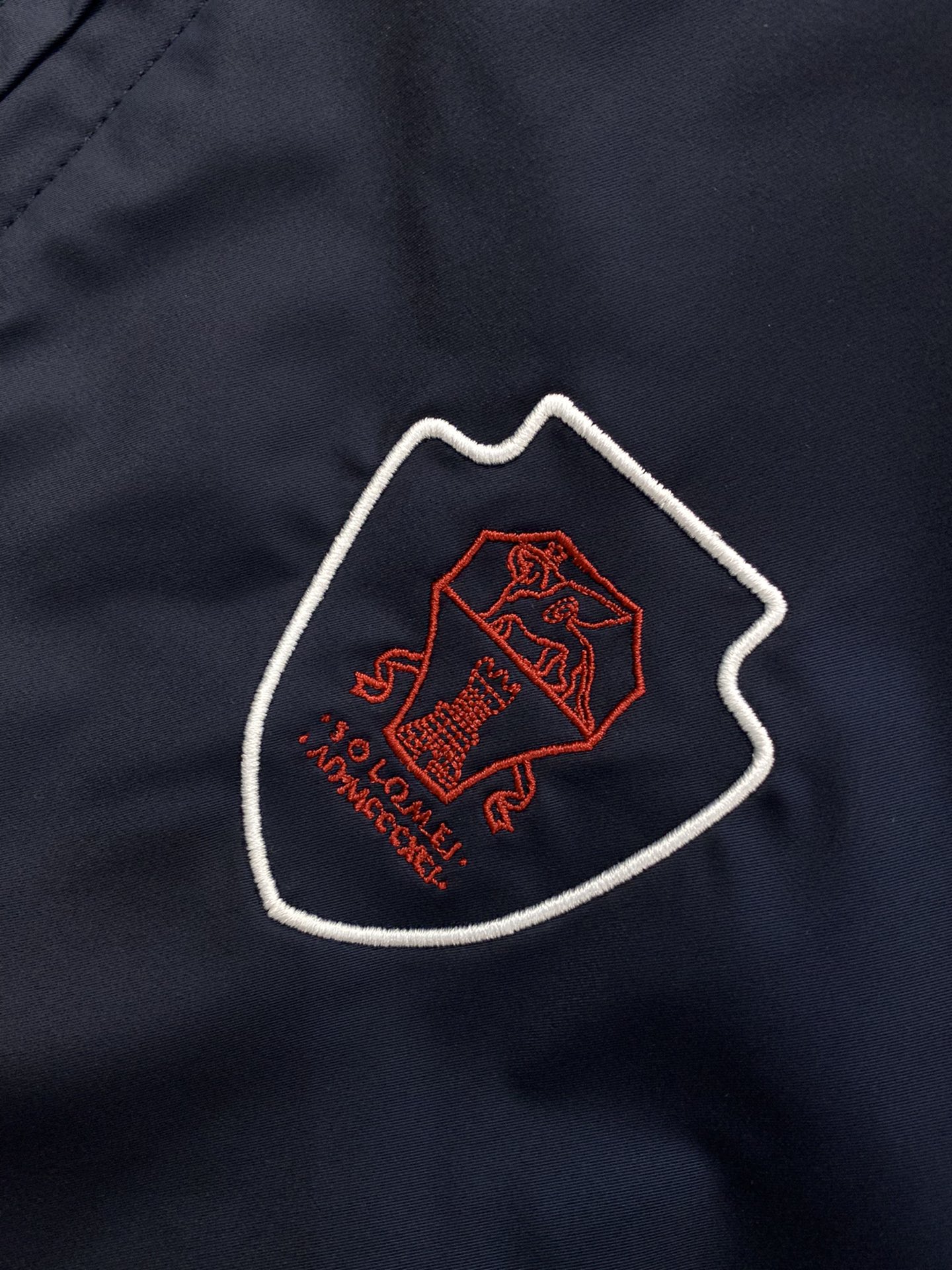 ，意大利神狮，时尚品牌，2025秋冬新品，时尚休闲马甲，专柜同步有售，原单狠货，采用进口原版面料，独特设