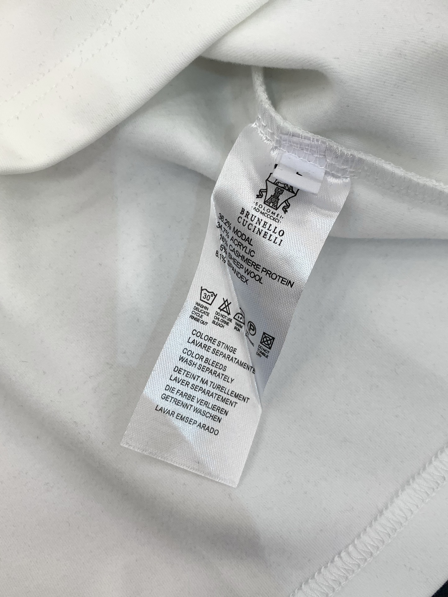 ，意大利神狮，时尚品牌，2025秋季新品，时尚休闲圆领长袖T恤，专柜同步有售，原单狠货，采用进口原版面料