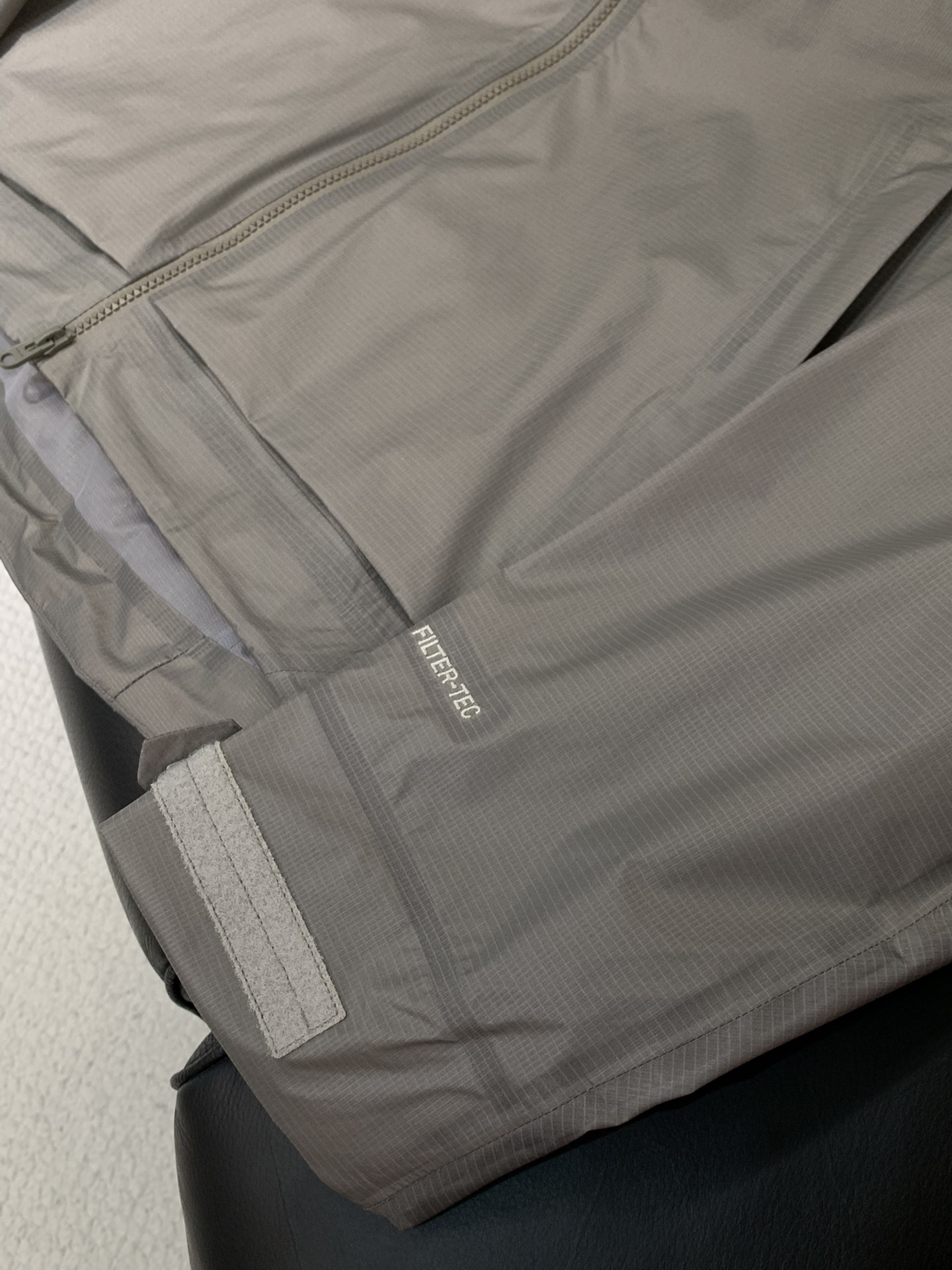 ，KAILAS 凯乐石，2025秋季季新款，时尚休闲连帽外套，专柜同步有售，原单狠货，顶级刺绣🪡工艺字母