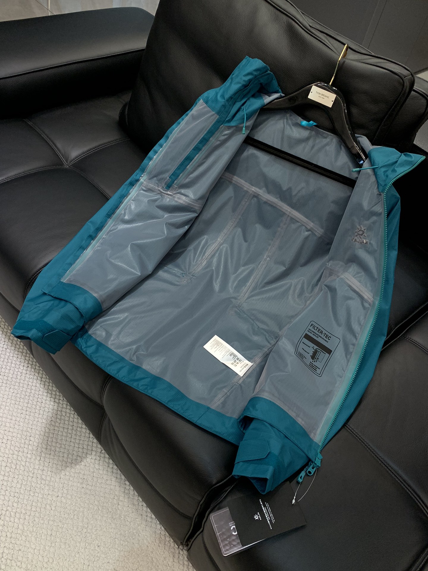 ，KAILAS 凯乐石，2025秋季季新款，时尚休闲连帽外套，专柜同步有售，原单狠货，顶级刺绣🪡工艺字母