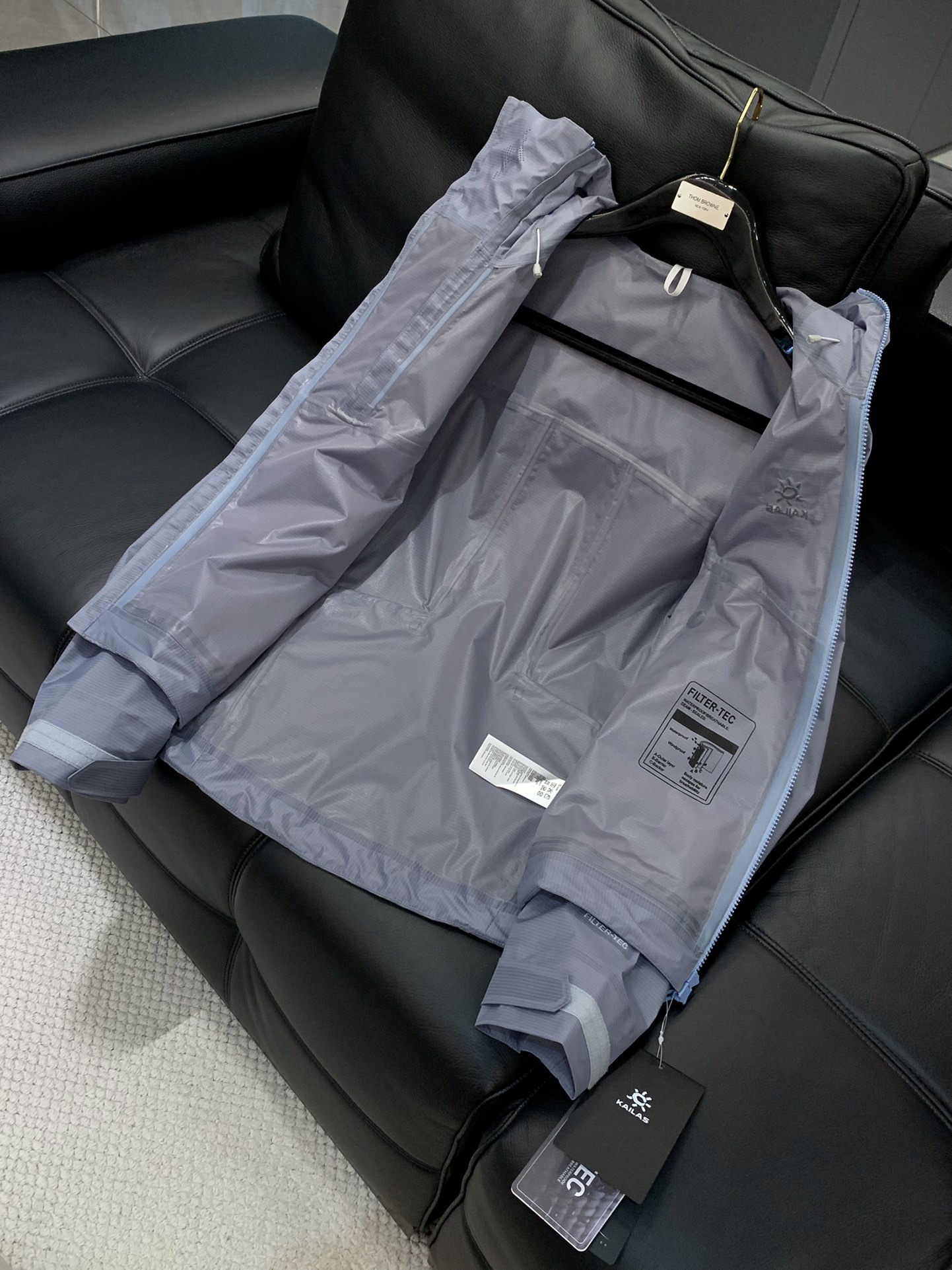 ，KAILAS 凯乐石，2025秋季季新款，时尚休闲连帽外套，专柜同步有售，原单狠货，顶级刺绣🪡工艺字母