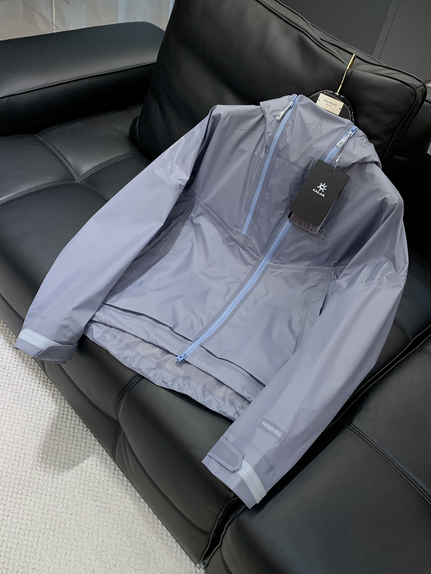 ，KAILAS 凯乐石，2025秋季季新款，时尚休闲连帽外套，专柜同步有售，原单狠货，顶级刺绣🪡工艺字母