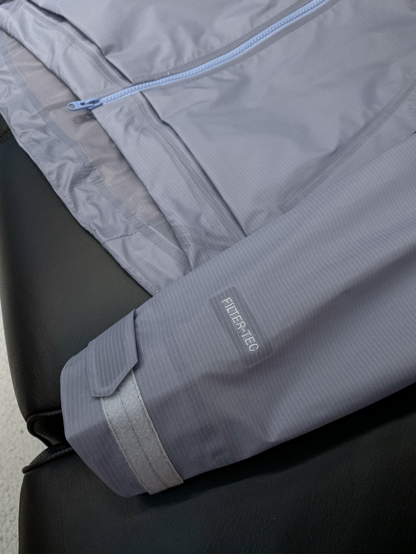 ，KAILAS 凯乐石，2025秋季季新款，时尚休闲连帽外套，专柜同步有售，原单狠货，顶级刺绣🪡工艺字母