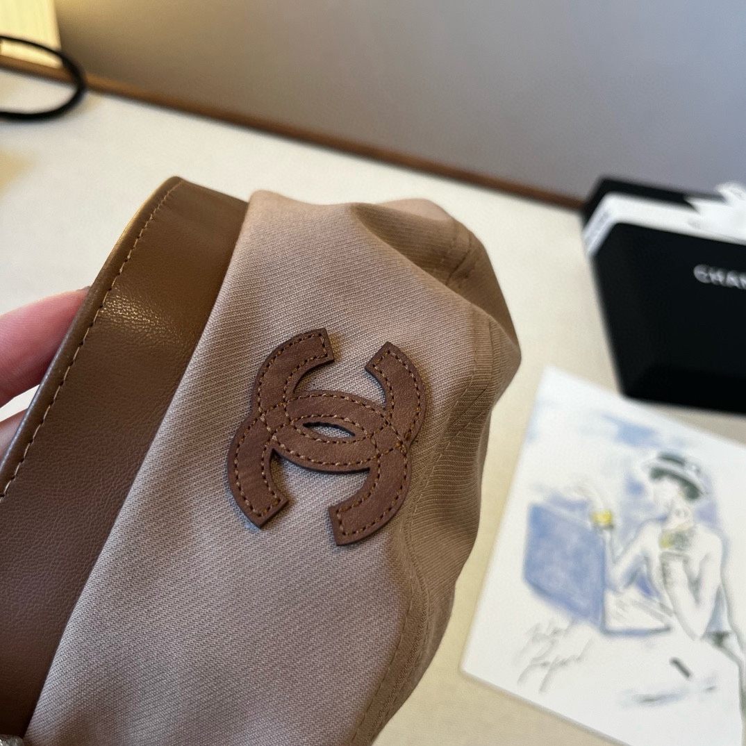 🆕

Chanel香奈儿新款贝雷帽 头围57cm