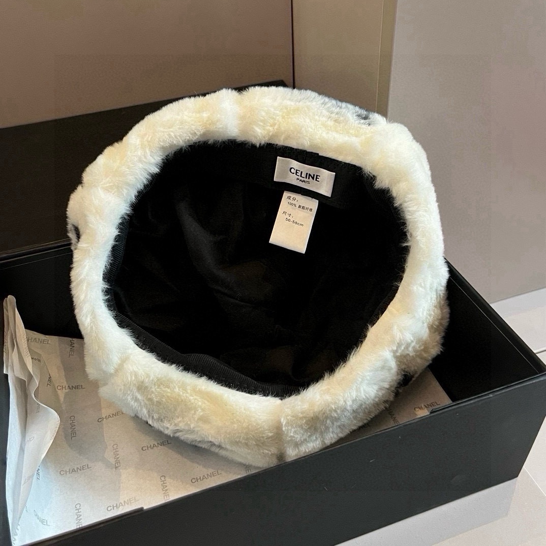 🆕

Celine赛琳新款兔毛贝雷帽，头围57cm