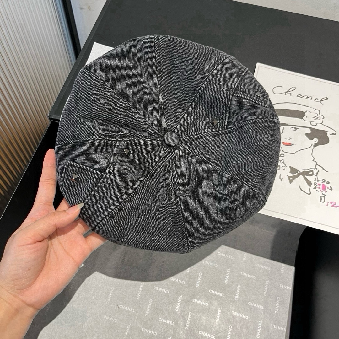 🆕

普拉达新款贝雷帽