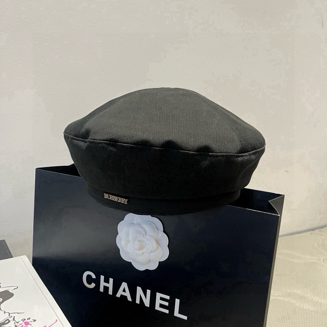 🆕

巴宝莉新款贝雷帽