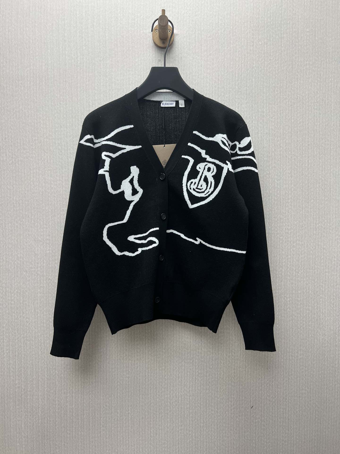 Burberry 25ss nuevo suéter casual de manga larga con cuello en V y logo del caballero ecuestre, mismo estilo para hombr…