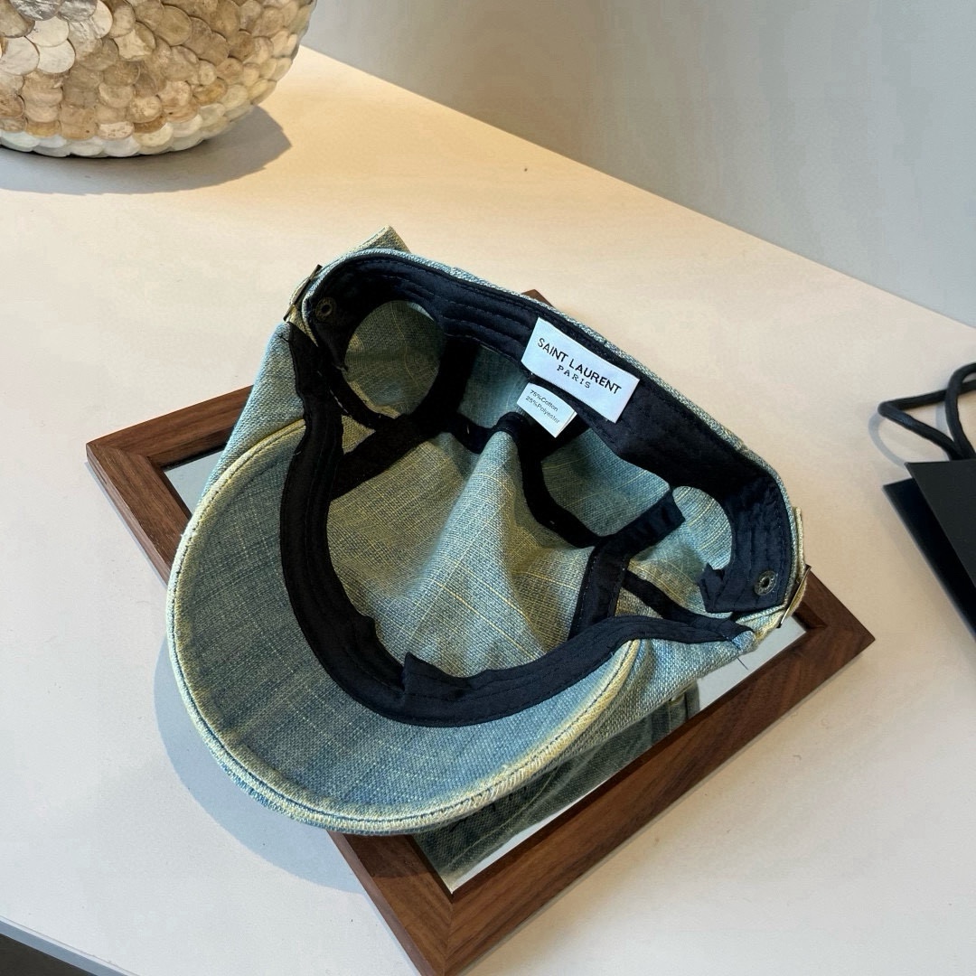 🆕

圣罗兰复古风前进鸭舌帽，高级百搭，头围57cm