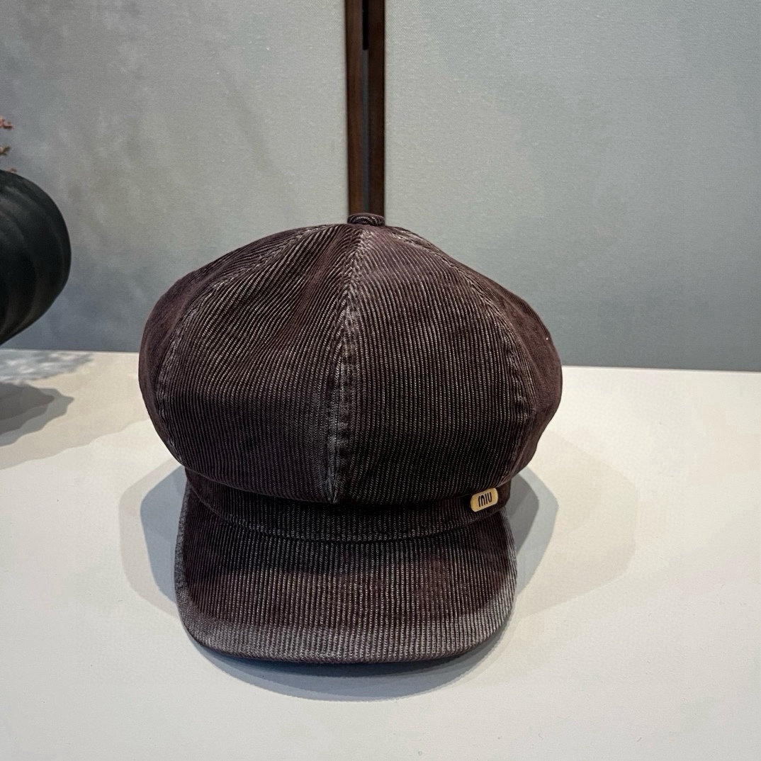 🆕

miumiu缪缪新款鸭舌画家帽，头围57cm