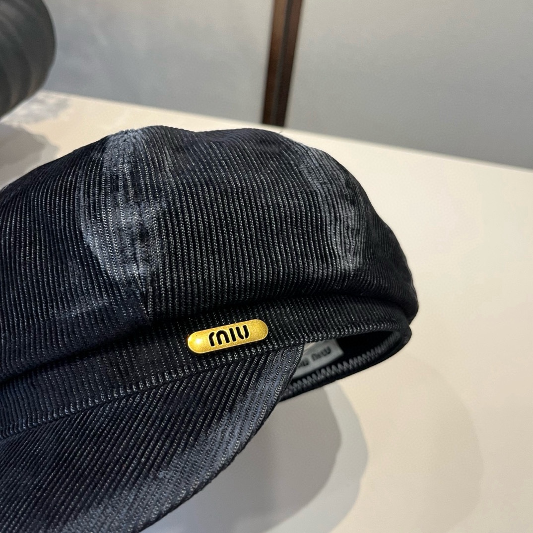 🆕

miumiu缪缪新款鸭舌画家帽，头围57cm