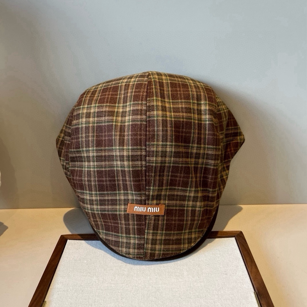 🆕

miumiu缪缪鸭舌前进帽，头围58cm