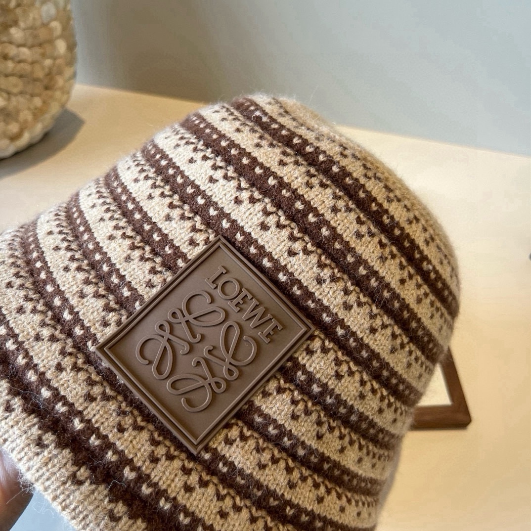 🆕

罗意威新款渔夫帽，头围57cm