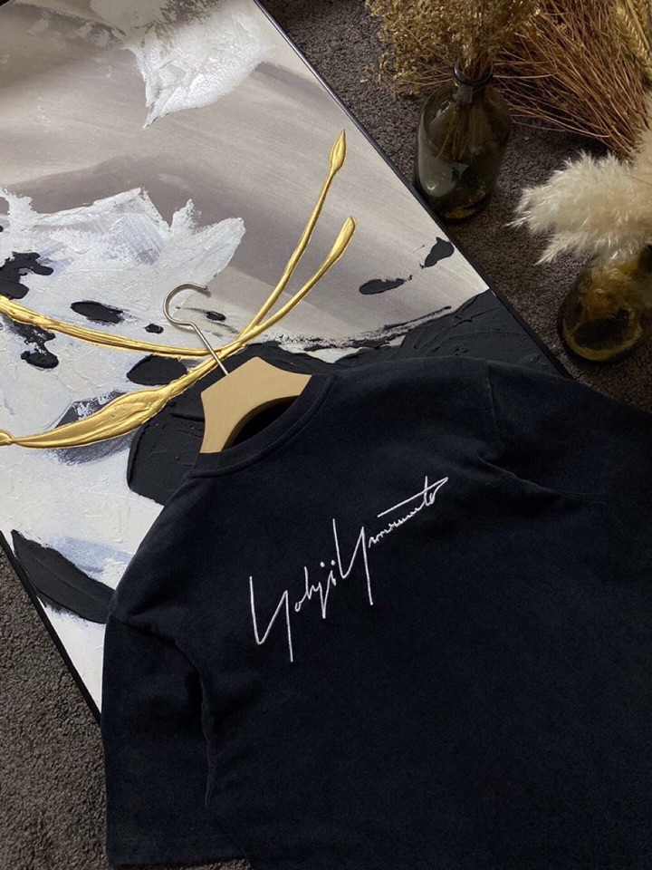 Y-3 山本耀司春夏/SS主推仿旧水洗褪色短袖圆领T恤定制贵柜品质巴黎百分棉260克长绒棉面料，前幅标志