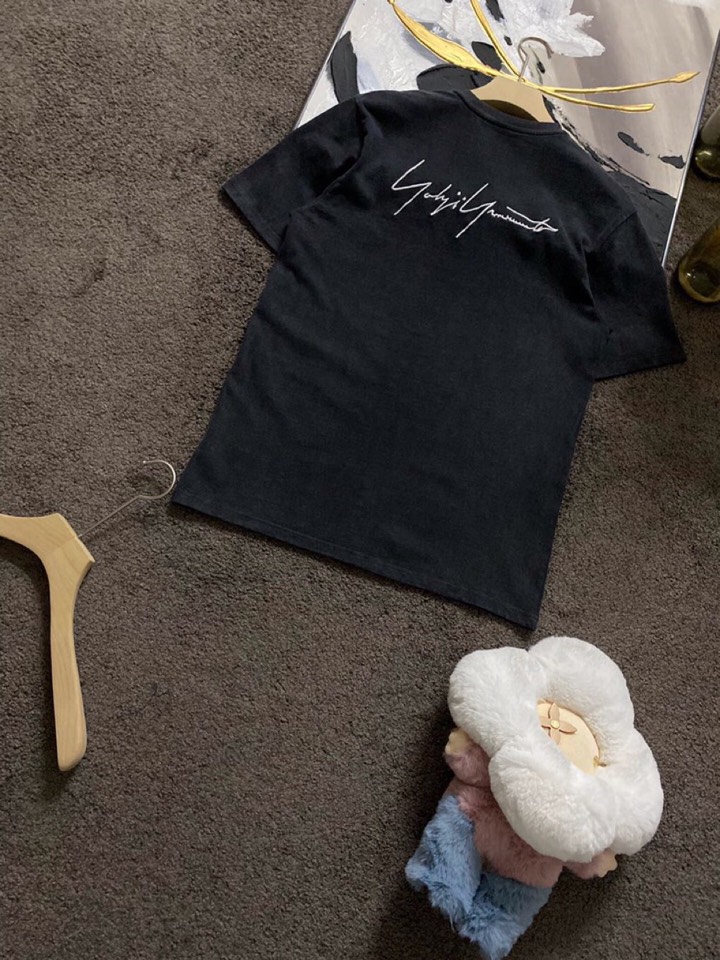 Y-3 山本耀司春夏/SS主推仿旧水洗褪色短袖圆领T恤定制贵柜品质巴黎百分棉260克长绒棉面料，前幅标志