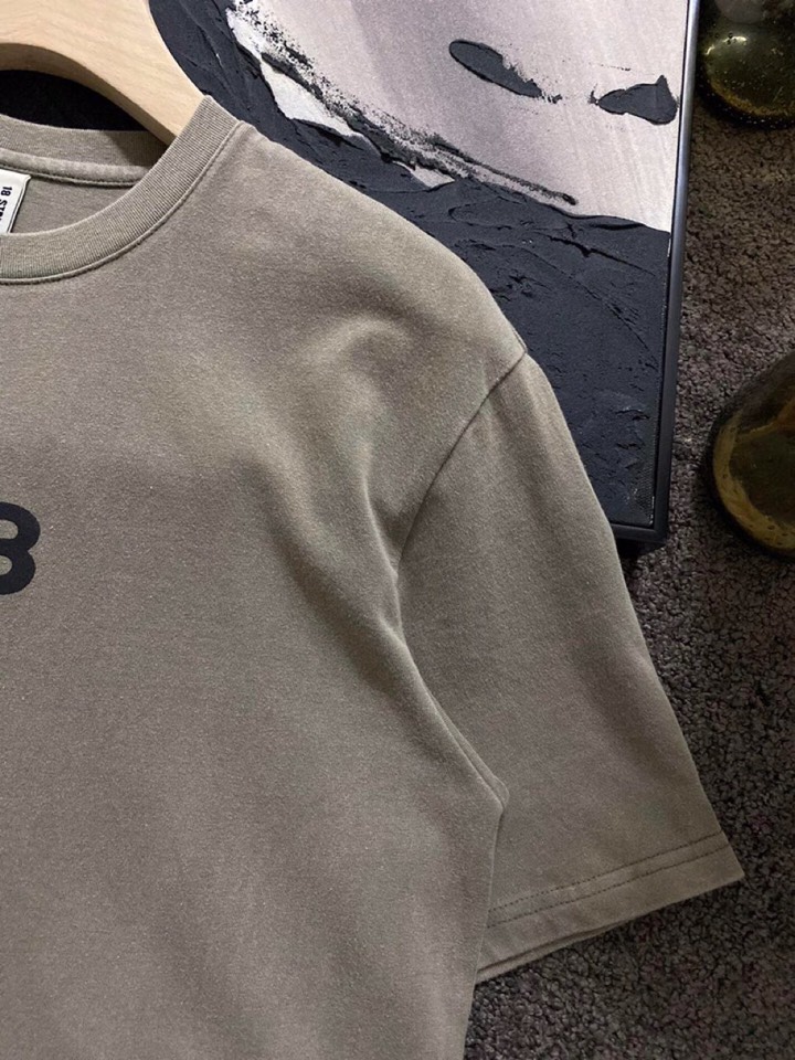 Y-3 山本耀司春夏/SS主推仿旧水洗褪色短袖圆领T恤定制贵柜品质巴黎百分棉260克长绒棉面料，前幅标志