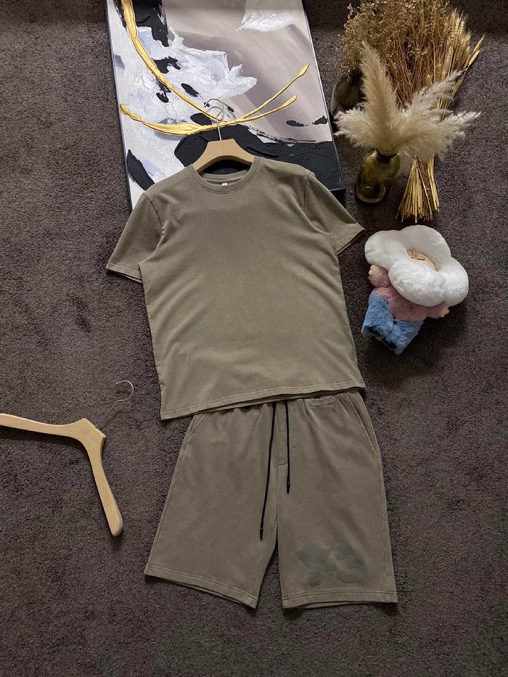 Y-3 山本耀司春夏/SS 主推仿旧水洗褪色短袖圆领短裤套装，定制贵柜品质巴黎百分棉260克长绒棉面料，