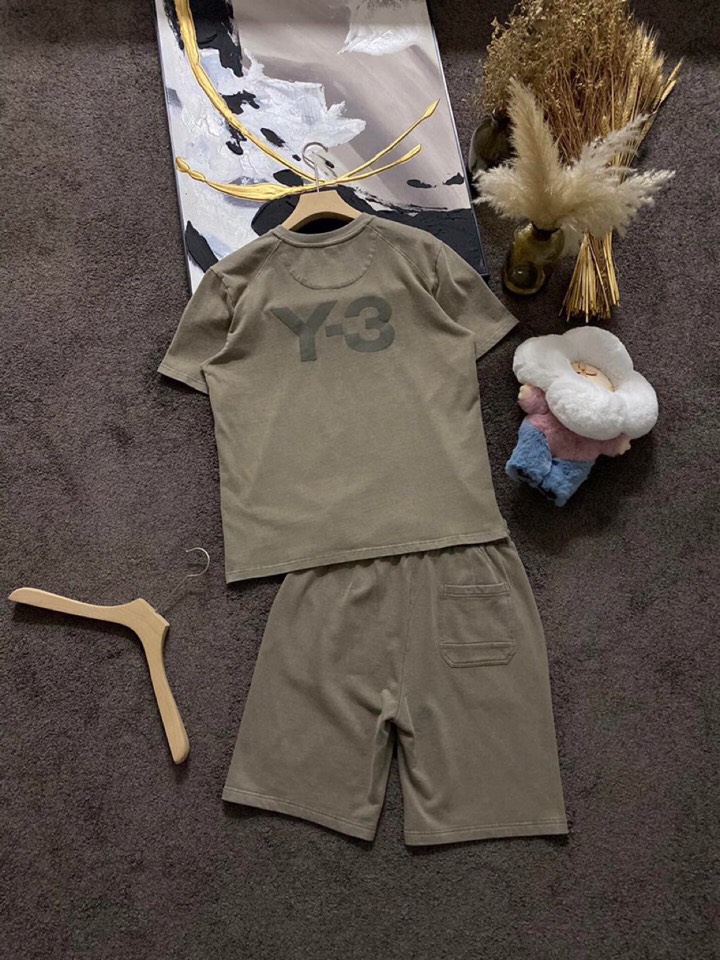 Y-3 山本耀司春夏/SS 主推仿旧水洗褪色短袖圆领短裤套装，定制贵柜品质巴黎百分棉260克长绒棉面料，
