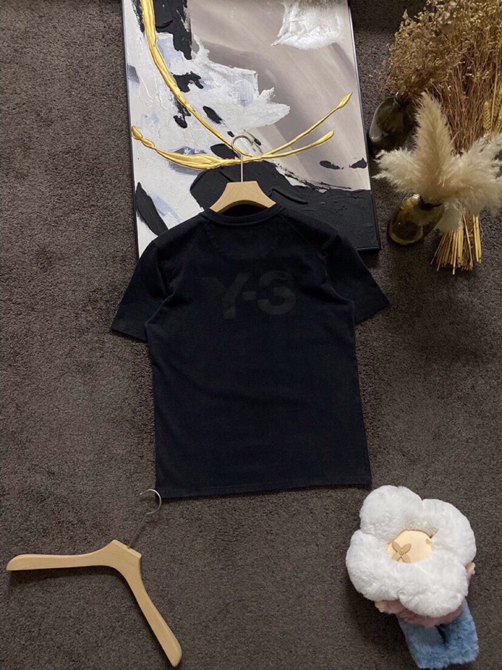 Y-3 山本耀司春夏/SS 主推仿旧水洗褪色短袖圆领短裤套装，定制贵柜品质巴黎百分棉260克长绒棉面料，