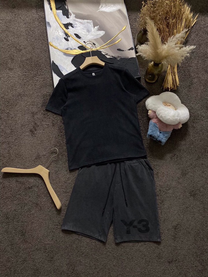Y-3 山本耀司春夏/SS 主推仿旧水洗褪色短袖圆领短裤套装，定制贵柜品质巴黎百分棉260克长绒棉面料，