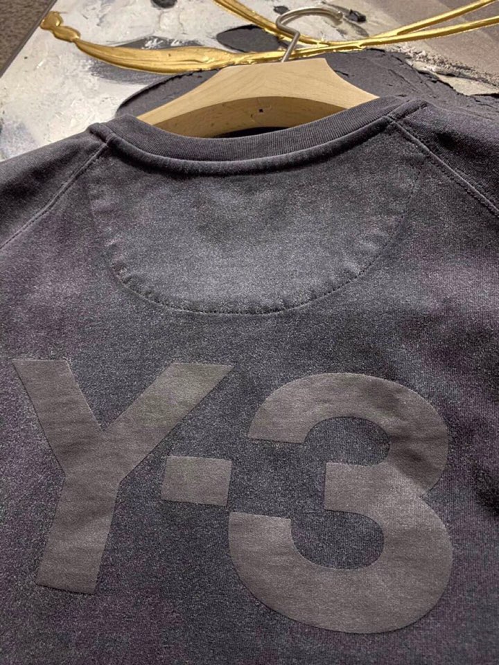 Y-3 山本耀司春夏/SS 主推仿旧水洗褪色短袖圆领短裤套装，定制贵柜品质巴黎百分棉260克长绒棉面料，