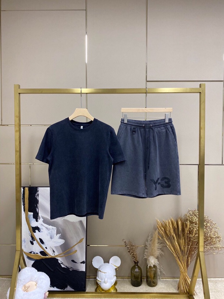 Y-3 山本耀司春夏/SS 主推仿旧水洗褪色短袖圆领短裤套装，定制贵柜品质巴黎百分棉260克长绒棉面料，