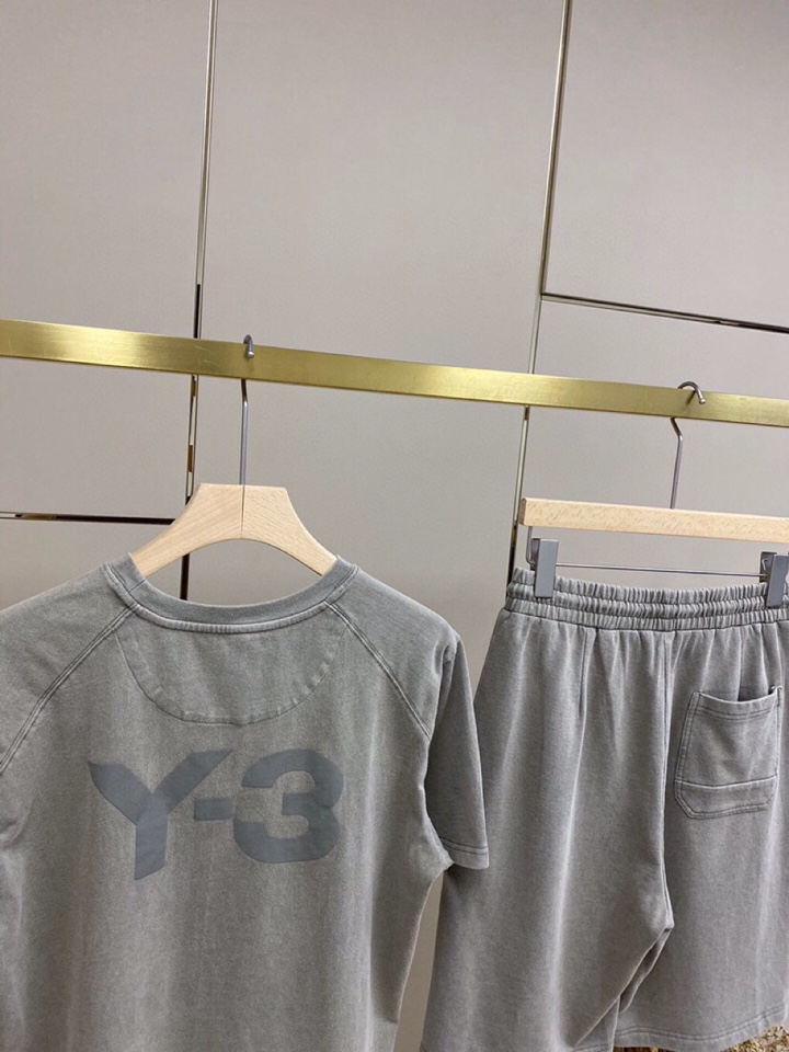 Y-3 山本耀司春夏/SS 主推仿旧水洗褪色短袖圆领短裤套装，定制贵柜品质巴黎百分棉260克长绒棉面料，