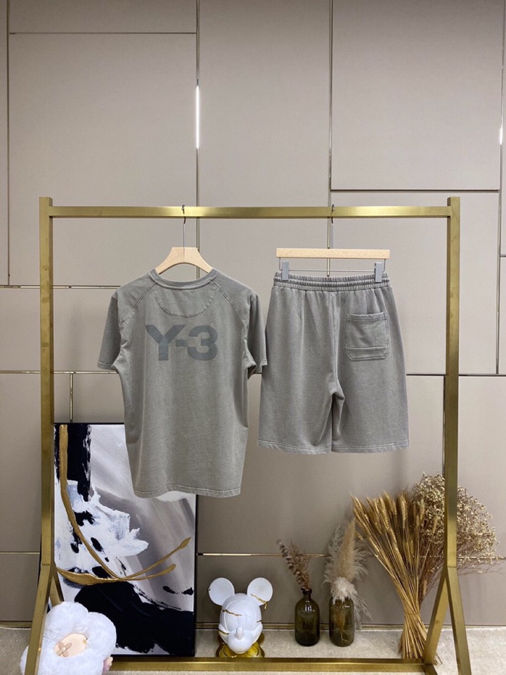 Y-3 山本耀司春夏/SS 主推仿旧水洗褪色短袖圆领短裤套装，定制贵柜品质巴黎百分棉260克长绒棉面料，