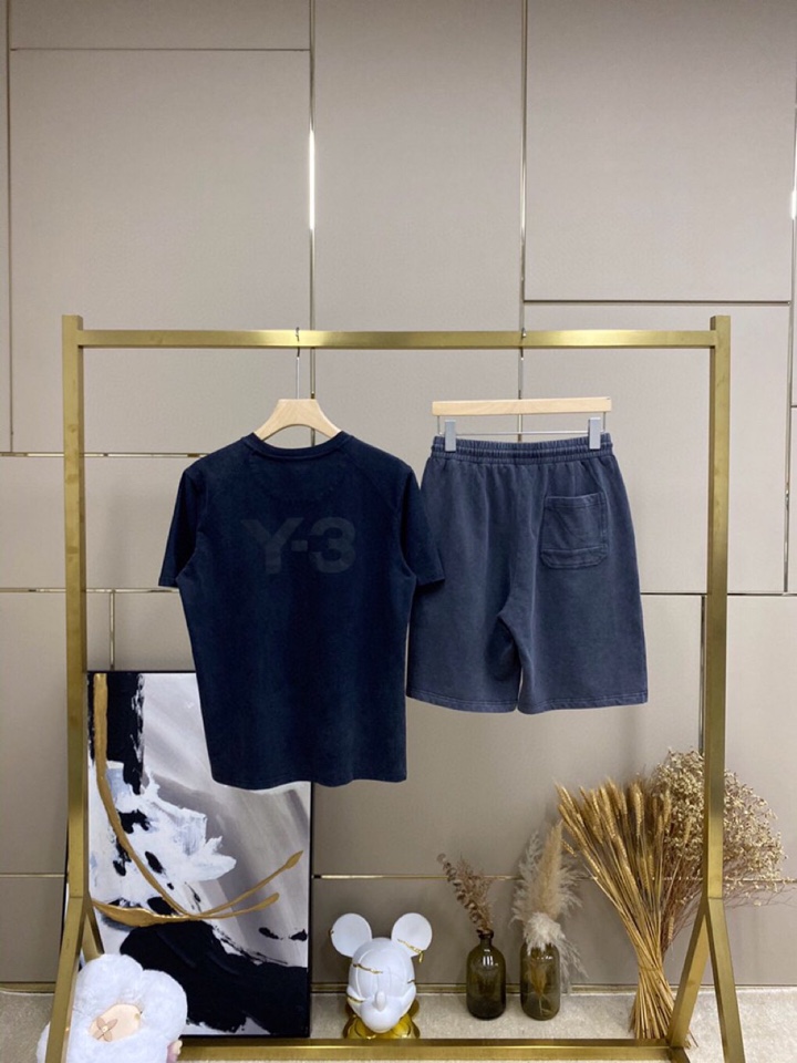 Y-3 山本耀司春夏/SS 主推仿旧水洗褪色短袖圆领短裤套装，定制贵柜品质巴黎百分棉260克长绒棉面料，