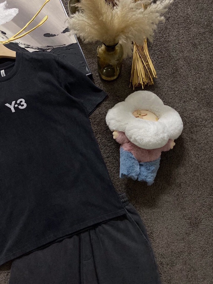 Y-3 山本耀司春夏/SS 主推仿旧水洗褪色短袖圆领短裤套装，定制贵柜品质巴黎百分棉260克长绒棉面料，