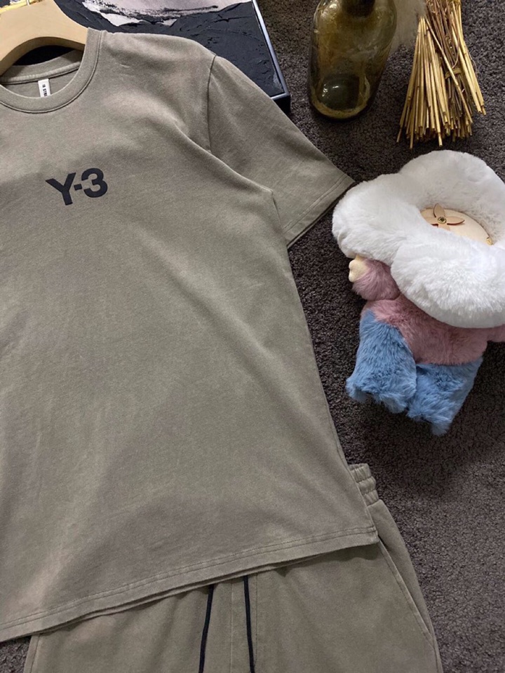 Y-3 山本耀司春夏/SS 主推仿旧水洗褪色短袖圆领短裤套装，定制贵柜品质巴黎百分棉260克长绒棉面料，