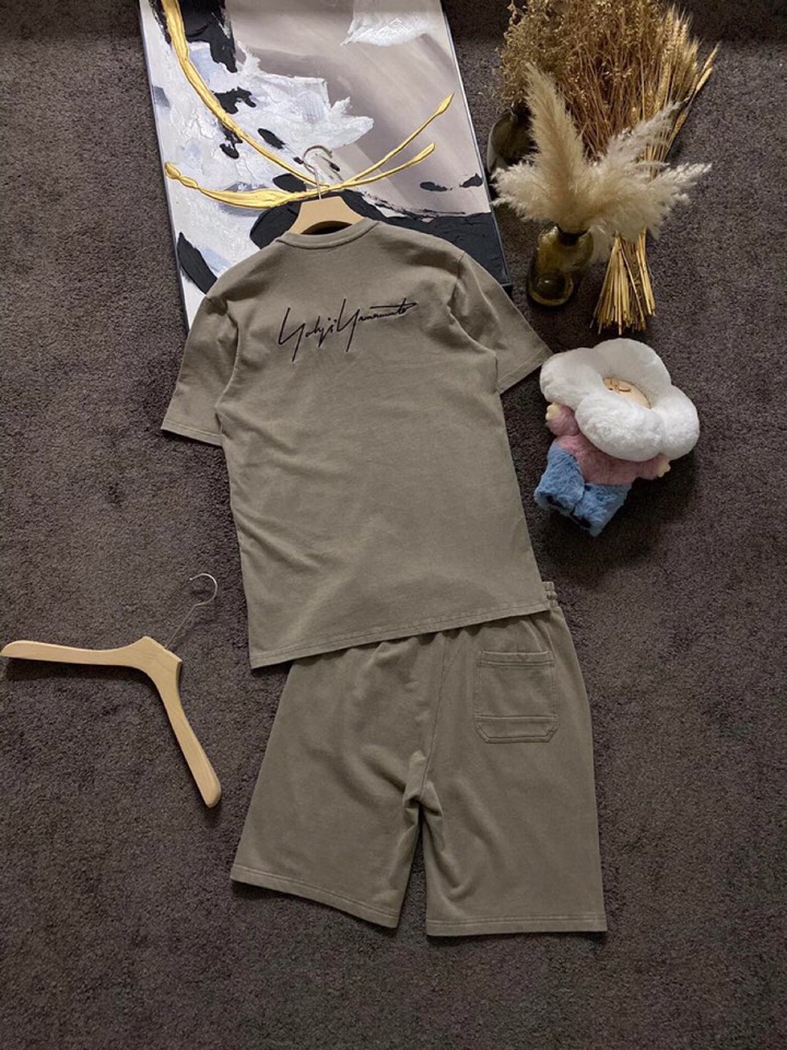 Y-3 山本耀司春夏/SS 主推仿旧水洗褪色短袖圆领短裤套装，定制贵柜品质巴黎百分棉260克长绒棉面料，