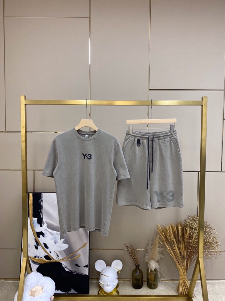 Y-3 山本耀司春夏/SS 主推仿旧水洗褪色短袖圆领短裤套装，定制贵柜品质巴黎百分棉260克长绒棉面料，